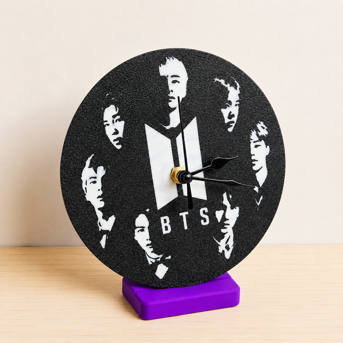 Reloj de escritorio BTS lila